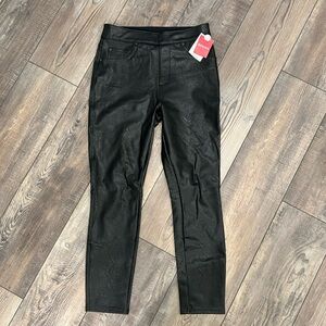 SPANX faux leather ankle skinny pant